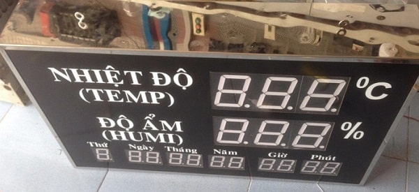 bang-led-hien-thi-nhiet-do-do-am